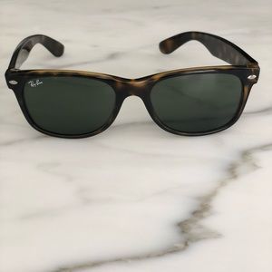 Ray-Ban Accessories - Ray Ban WAYFARER Sunglasses Ray-Ban Accessories - Ray Ban WAYFARER Sunglasses